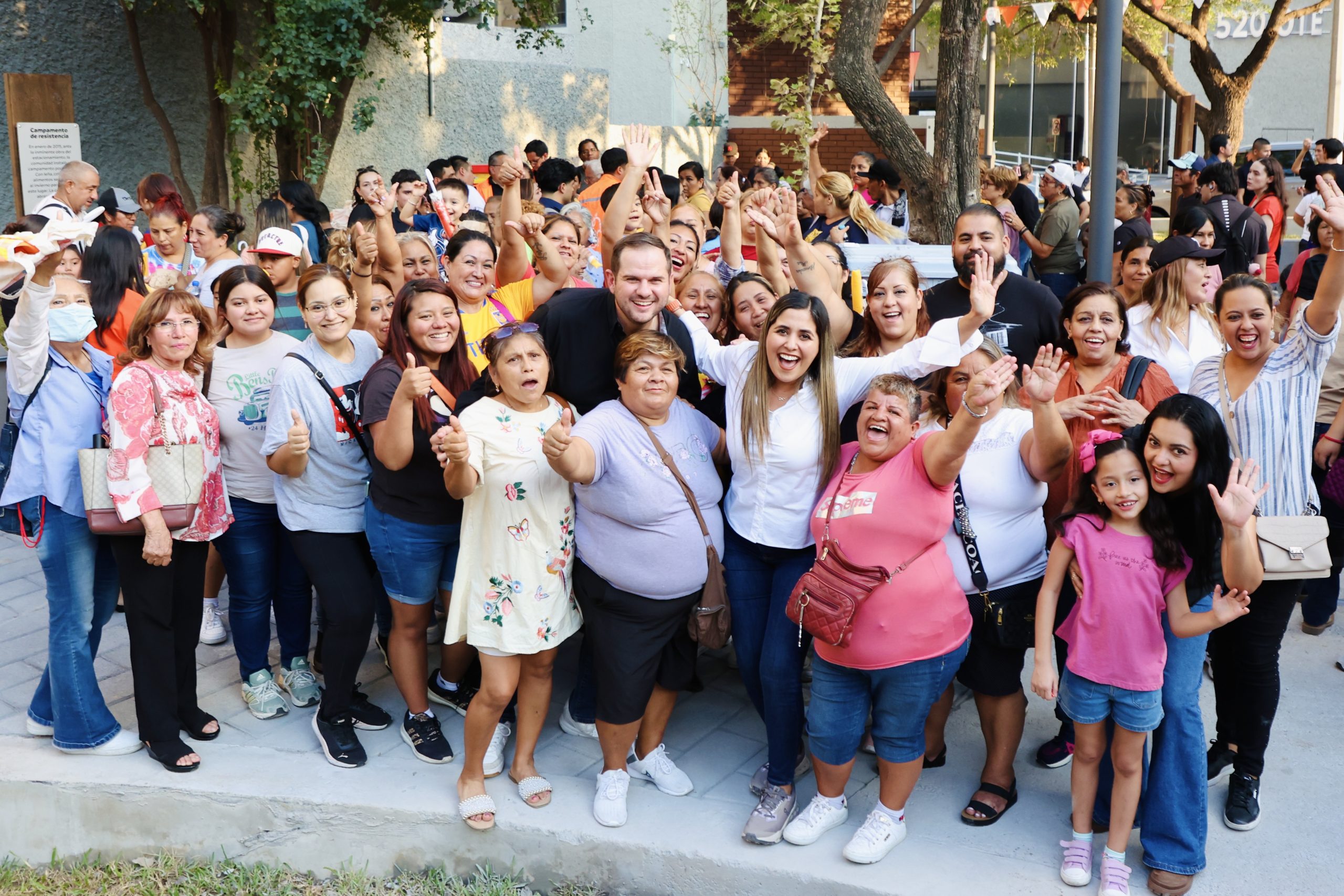 1ff5cf9e-1e41-41a3-9341-5aaced4a2300